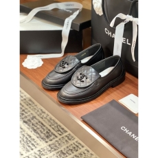 Chanel Low Shoes